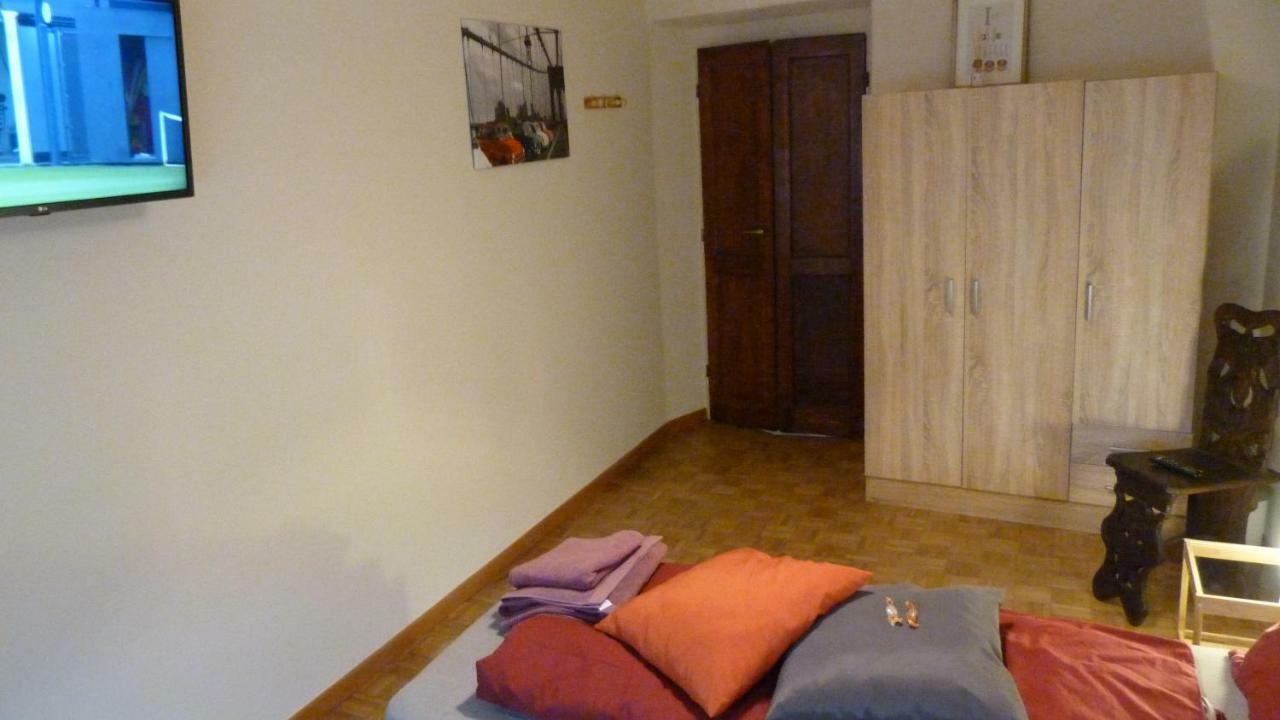 Maison Del Gufo Apartman Pogno Kültér fotó